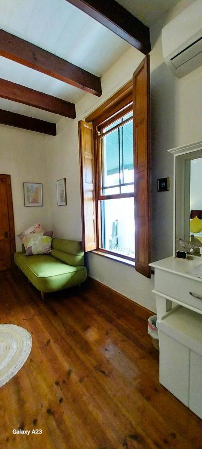 6 Olives B&B Дарлинг Экстерьер фото